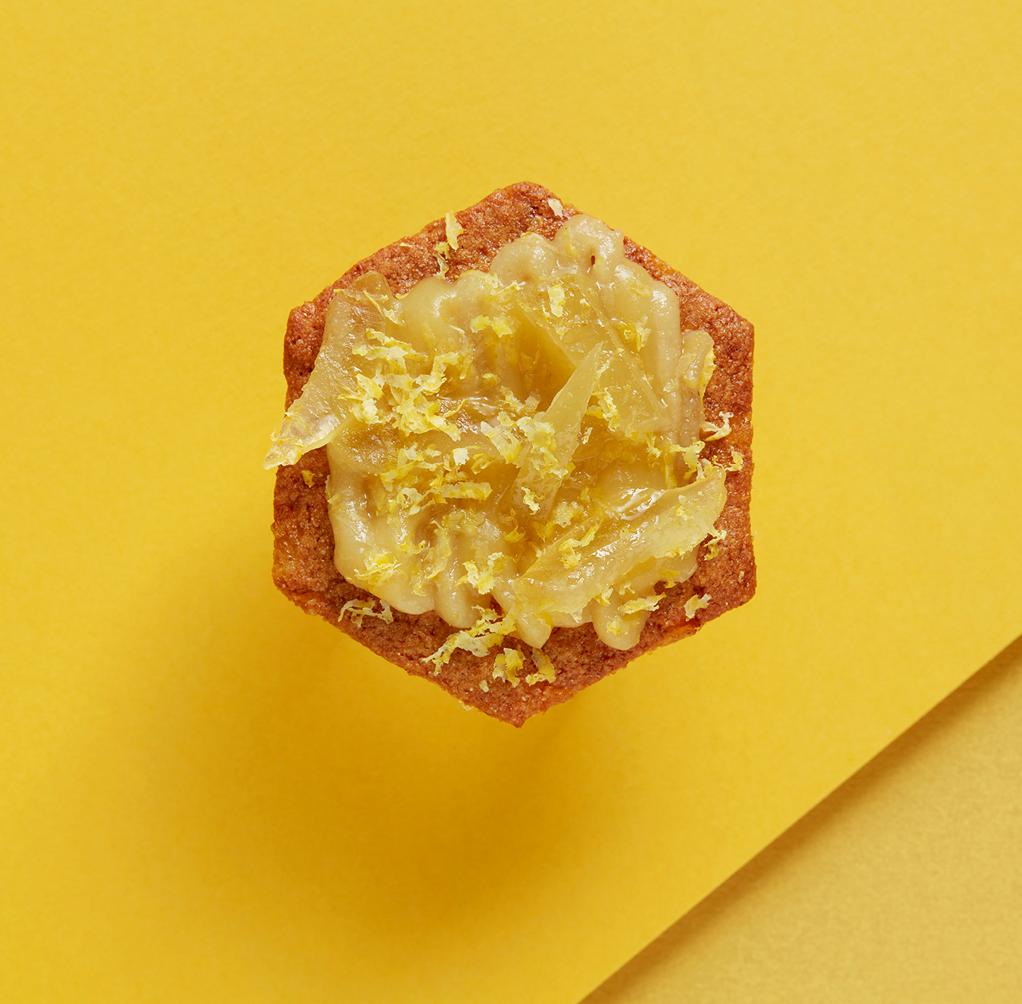 Lemon Freshly topped Biscuit