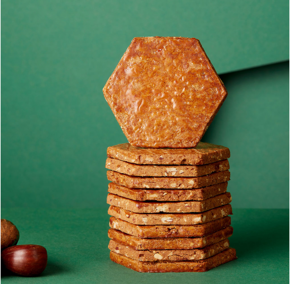 CHESTNUT • ALMOND