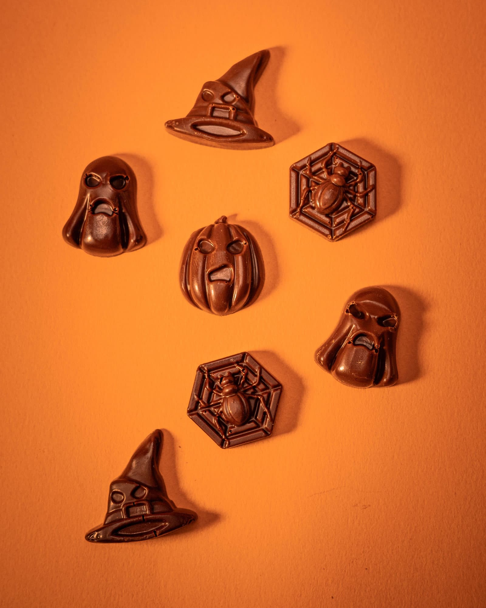 Halloween plain chocolates